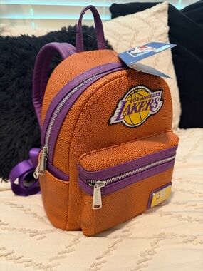 Lakers loungefly new backpack